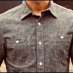 Men’s Old Navy Button Chambray Shirt XL
